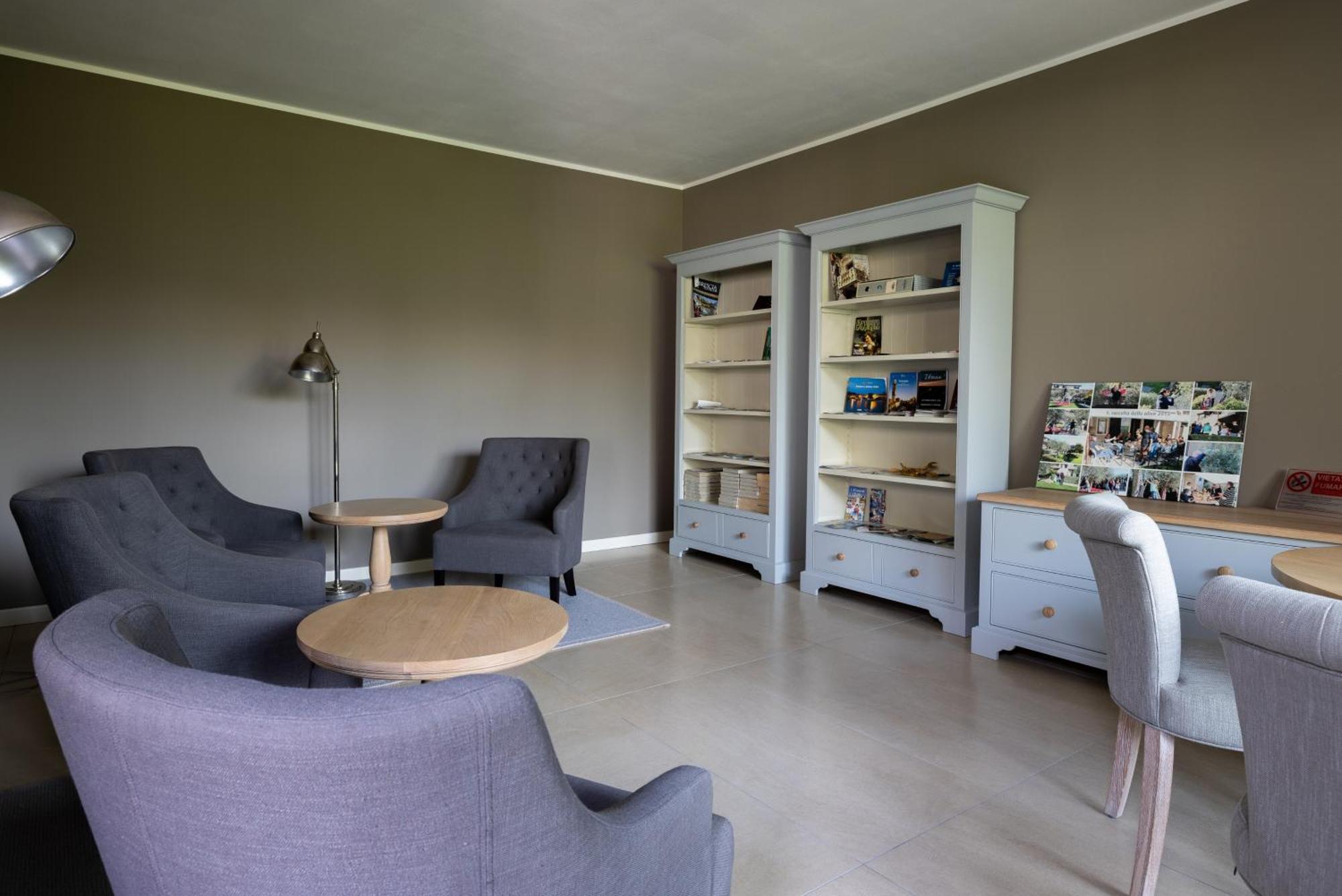 Lorry Living Luxury, Bohemian Apartment Cavaion Veronese Exterior foto