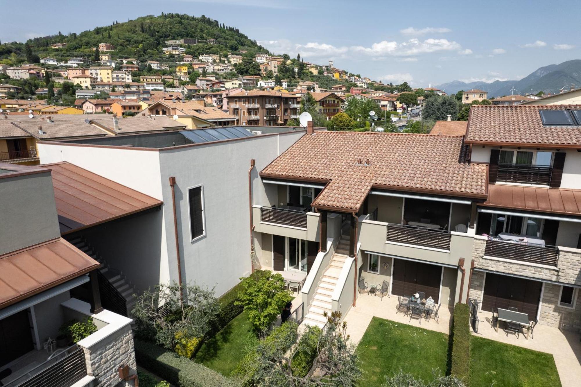 Lorry Living Luxury, Bohemian Apartment Cavaion Veronese Exterior foto