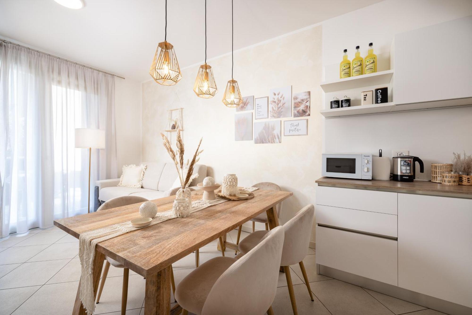 Lorry Living Luxury, Bohemian Apartment Cavaion Veronese Exterior foto