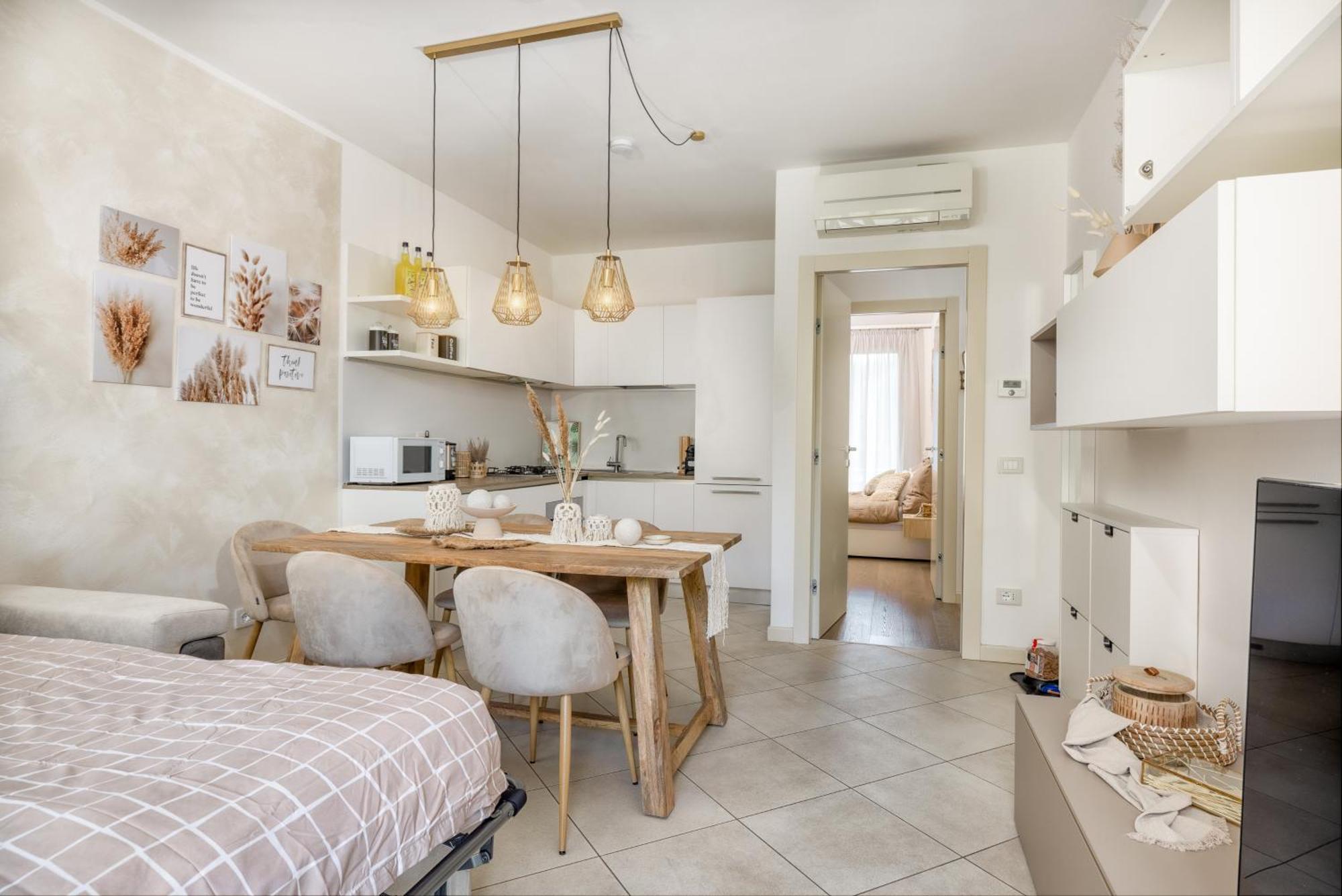 Lorry Living Luxury, Bohemian Apartment Cavaion Veronese Exterior foto
