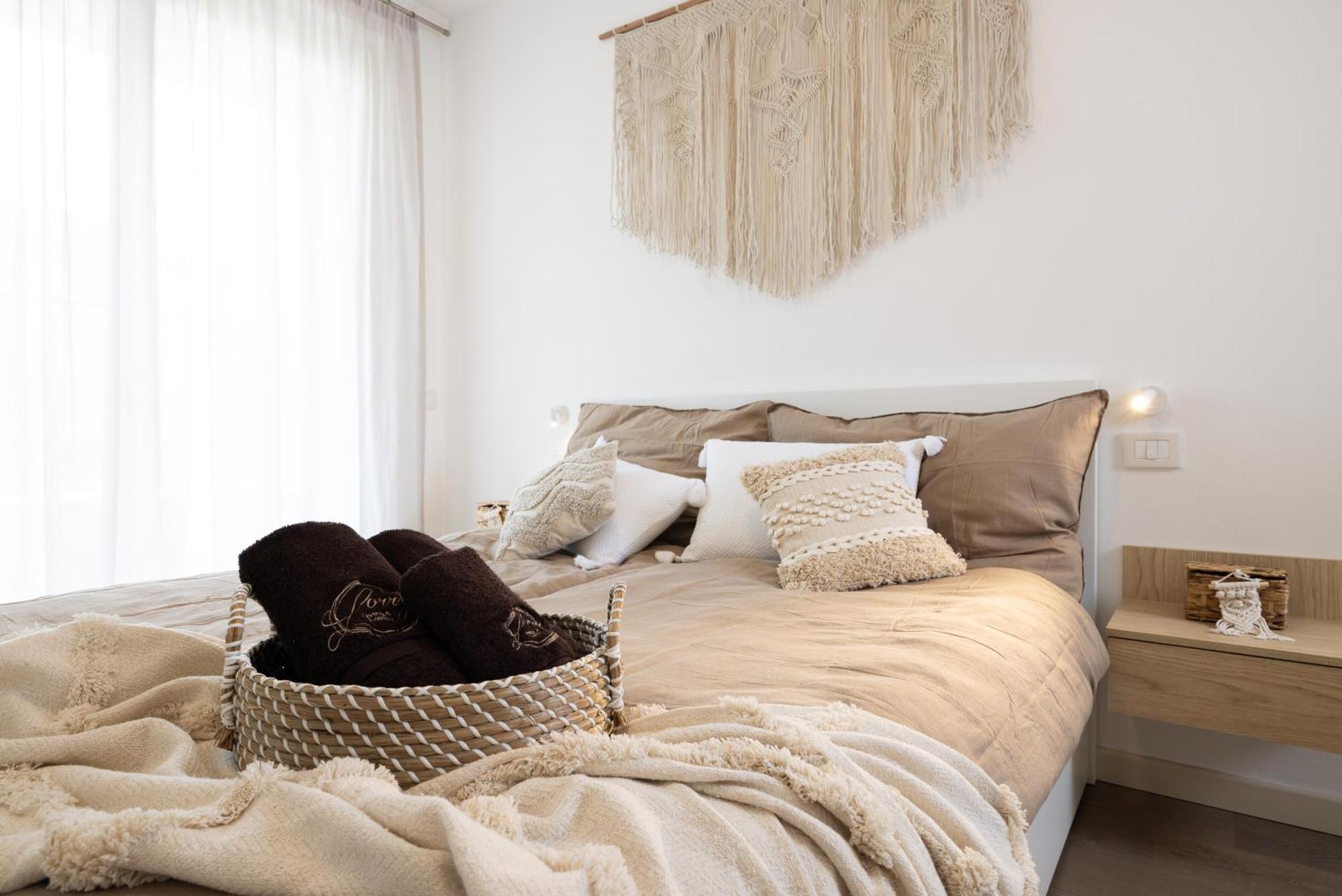Lorry Living Luxury, Bohemian Apartment Cavaion Veronese Exterior foto