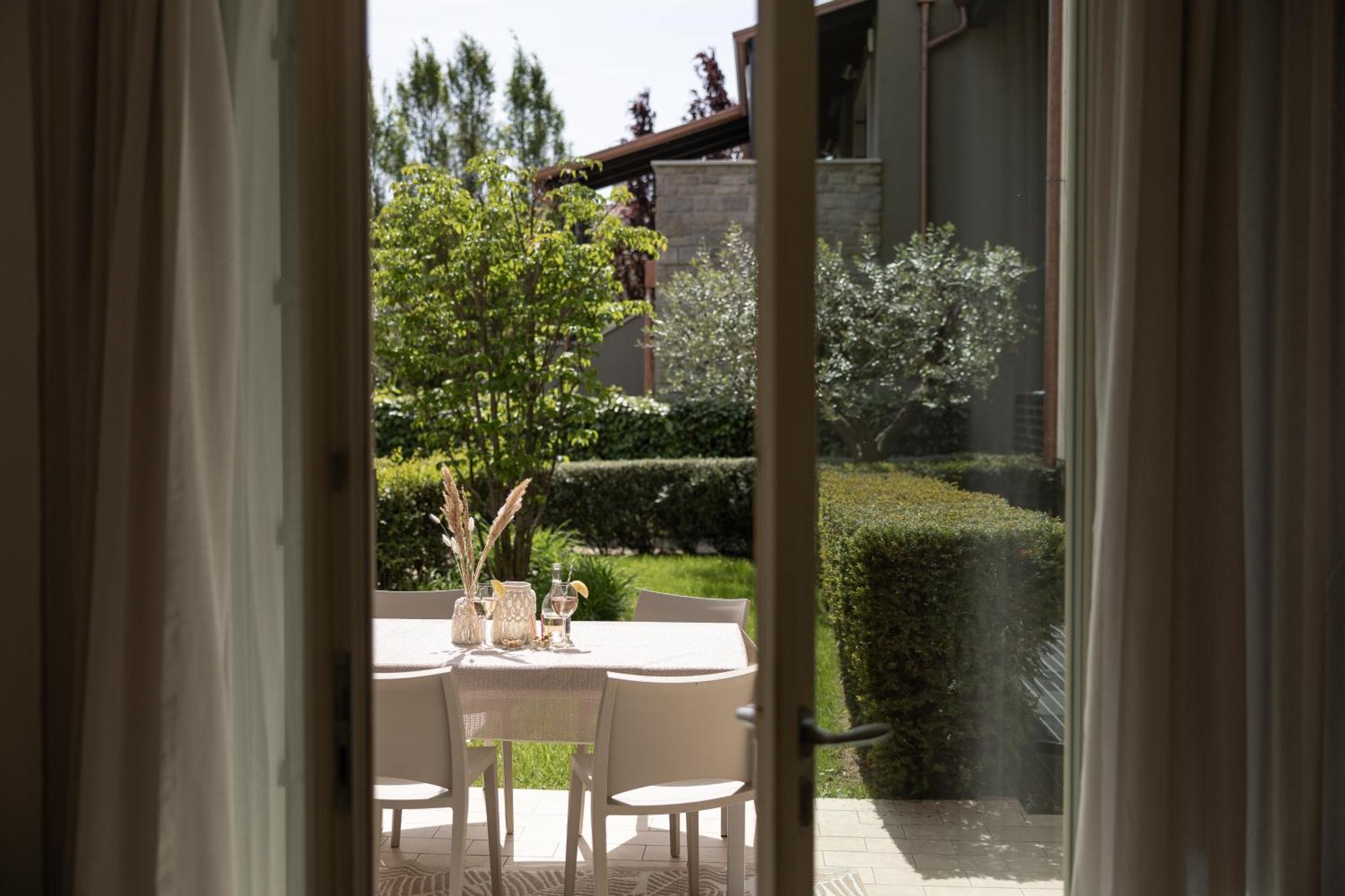 Lorry Living Luxury, Bohemian Apartment Cavaion Veronese Exterior foto